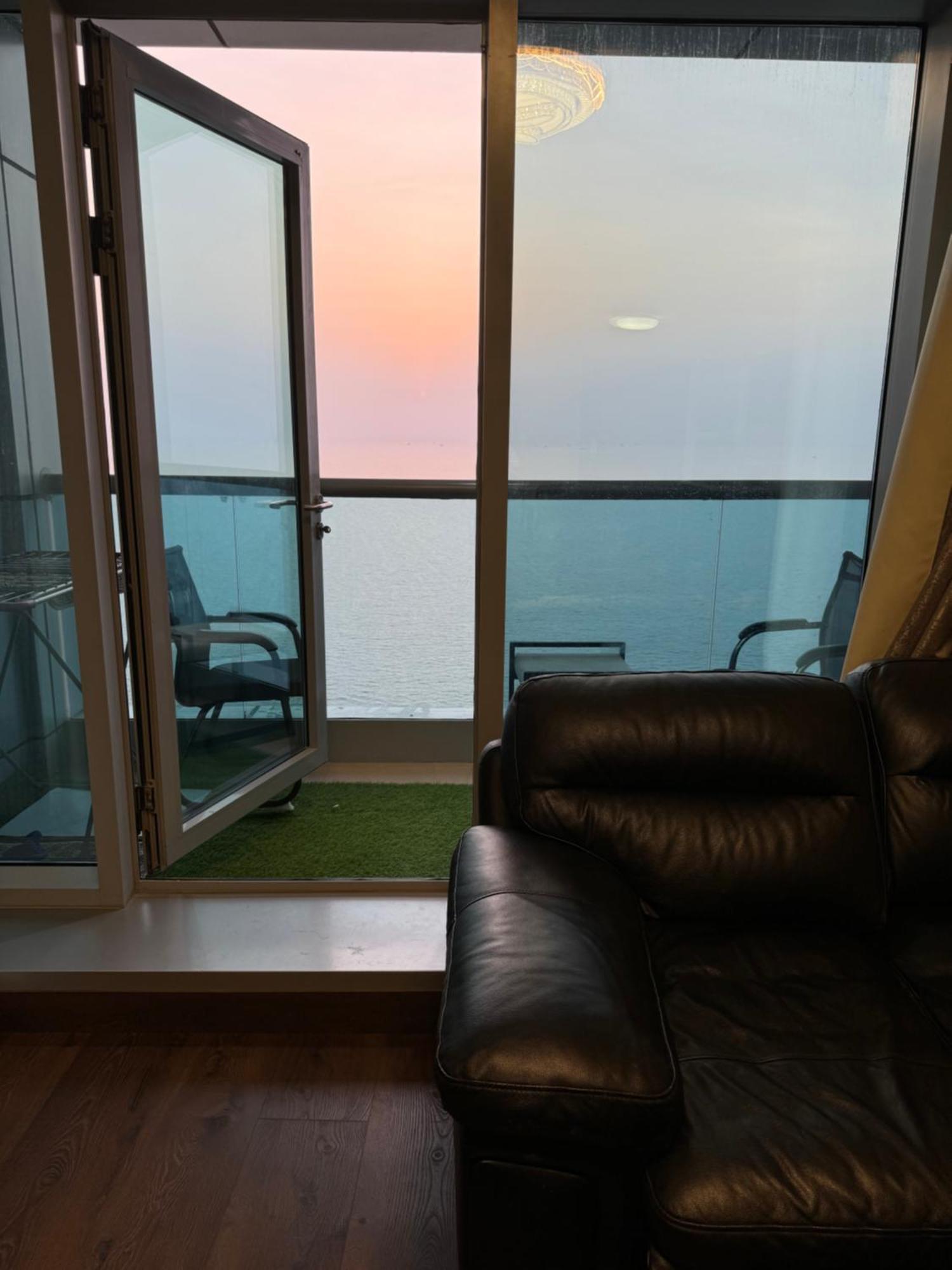 Sunset View Homes * Adschman